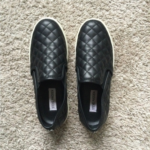 🔥🔥HOST PIC🔥🔥Steve Madden Quilted Loafers - Picture 10 of 11